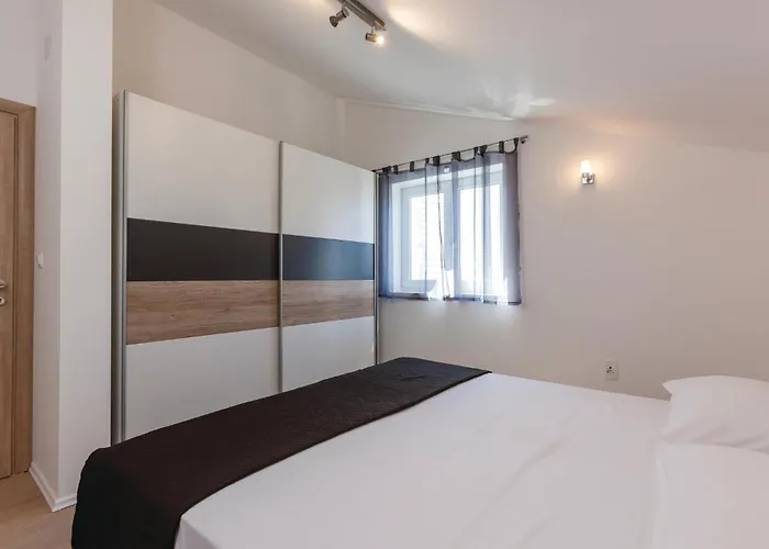 Appartement Stunning In With Wifi Split