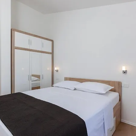 2 Bedroom Amazing In *
