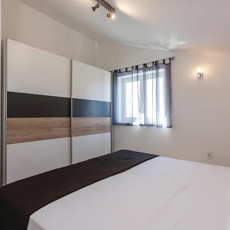 Apartment 2 Bedroom Amazing In Split
